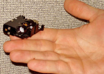 dlp_optics_hand.jpg