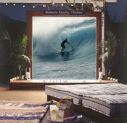 retractable-outdoor-screen_1.jpg