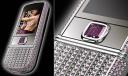 Nokia Arte 8800 Pink: revestido com 680 diamantes brancos e cor-de-rosa
