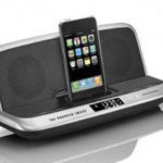 Dock L-shaped da Sharper Image para iPod e iPhone
