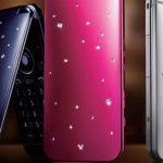 Celular DM005SH da Disney incrustado com diamantes