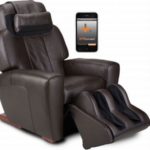 Poltrona massageadora HT-Connect da Human Touch permite conectar iPhone ou iPod touch