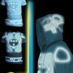 Camiseta e jaqueta que brilham no escuro inspiradas no filme Tron