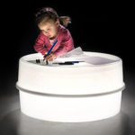 Ilumesa: mesa com LED para crianças