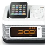 Sistema de som para iPod :Tagalong Boombox, PartyCube CD Sound System, PartyCube Sound System , Clock Radio Mini Alarm, PurePlay Portable Speaker e Clock Radio Dual Alarm da Memorex