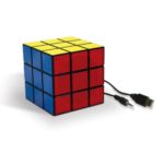 Alto-falante USB em formato de cubo mágico