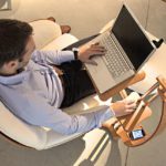 Lounge-Wood Laptop Stand