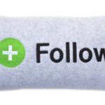 Almofada “+Follow”
