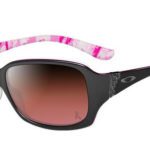 Edição limitada dos óculos da Oakley ajudando na luta ao combate ao cancêr de mama