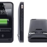 JuiceTank: case para iPhone 4/4S com tomada integrada