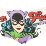 Calcinhas da Mulher Maravilha e da Mulher Gato