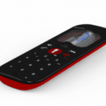 Celular SpareOne:funciona com uma única bateria AA