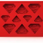 Forma de gelo com a logomarca do Super Homem