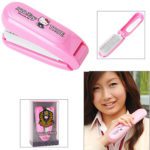 Escova de cabelo cor-de-rosa da Hello Kitty