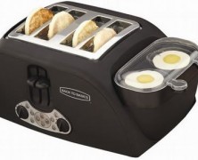 Torradeira para 4 fatias de muffin e 2 ovos