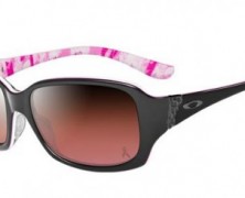 Edição limitada dos óculos da Oakley ajudando na luta ao combate ao cancêr de mama