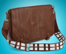 Bolsa mensageiro e roupão do Chewbacca