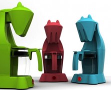 Cafeteira Monster com design de Carlomar Montes Márquez