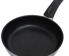 Digital Thermometer Pan: panela que mostra a temperatura