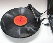 USB Powered Turntable:  vitrola USB