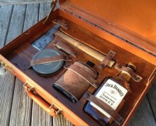 Kit de sobrevivência masculino com Jack Daniels