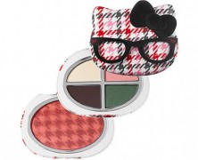 Head Of The Class Palette da Hello Kitty: kit com sombras e blush