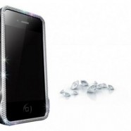 Case para iPhone cravejada com diamantes e rubis