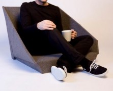 Cadeira Oyster com design de Kawamura-Ganjavian: contemporânea, versátil e prática de armazenar