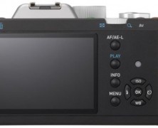 Câmera K-01 APS-C  da Pentax com design de Marc Newson