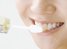 Sonic All: transformando qualquer escova de dente manual em uma “escova elétrica vibratória”