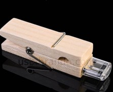 “Pregador” USB Wooden Clip Flash Drive