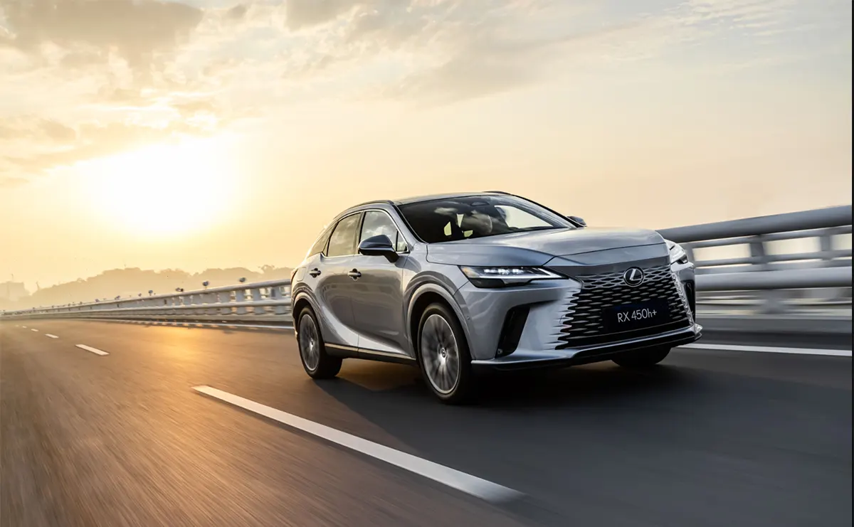 Lexus redefine o luxo: Garantia inédita de 10 anos para carros novos e seminovos!